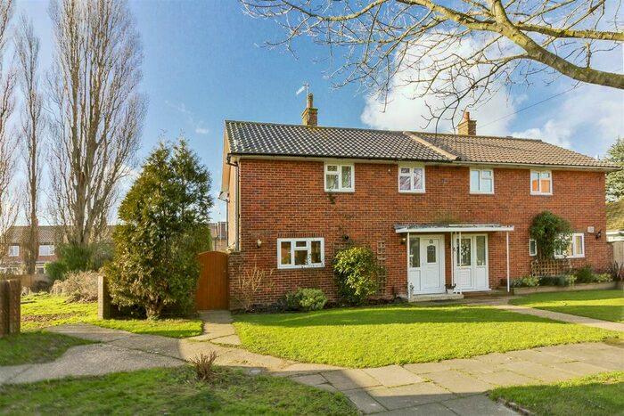 3 Bedroom Semi-Detached House To Rent In Anson Road, Goring-By-Sea, Worthing, BN12