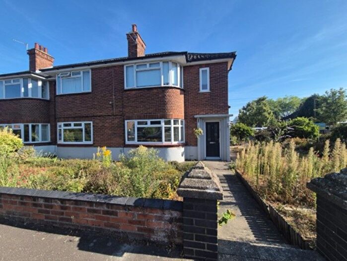 2 Bedroom Flat For Sale In Lady Mary Road, Norwich, Norfolk, NR1
