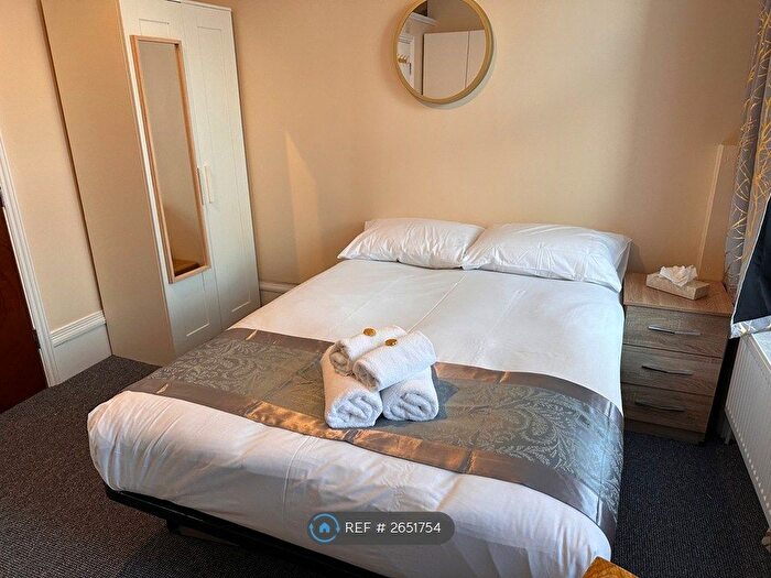 Studio To Rent In Tottenham Lane, London, N8