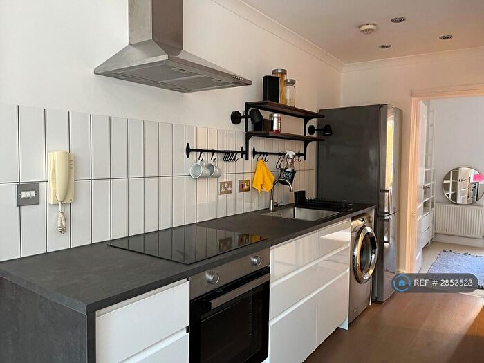 1 Bedroom Flat To Rent In Dulwich Road, London, SE24