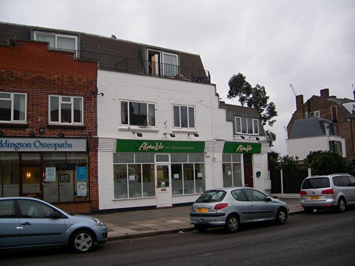 1 Bedroom Flat To Rent In Stanley Road, Teddington, TW11