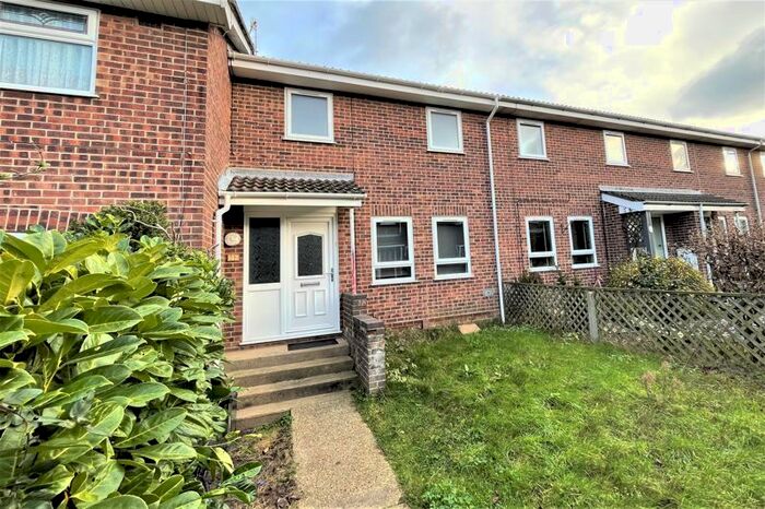 2 Bedroom Terraced House To Rent In Kingfisher Close, Bradwell, Great Yarmouth, NR31