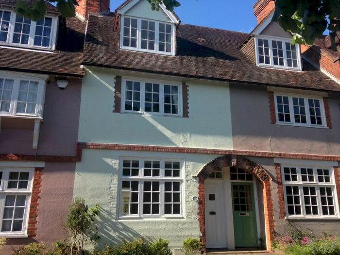 3 Bedroom Town House To Rent In Lime Tree Walk, Sevenoaks, TN13