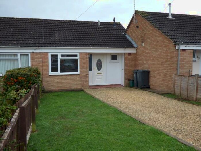 1 Bedroom Terraced Bungalow To Rent In Fieldcourt Gardens, Quedgeley, GL2