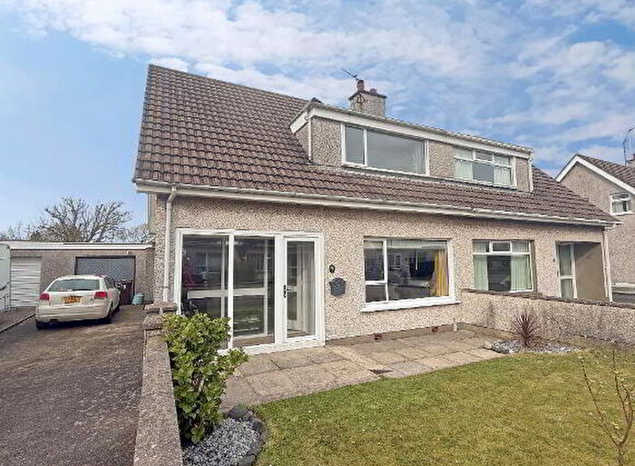 3 Bedroom Semi-Detached House For Sale In Glen Crescent, Portrush, BT56