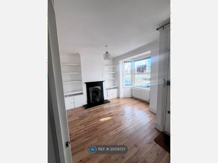 3 Bedroom Terraced House To Rent In Grove Road, Mitcham, CR4