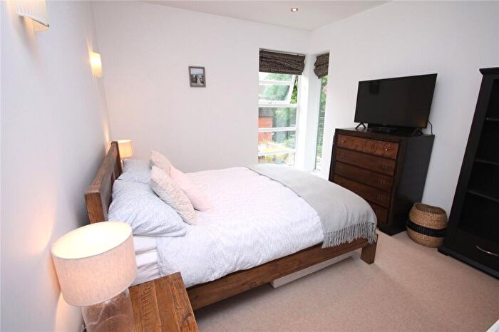 2 Bedroom Flat To Rent In The Beeches, Didsbury, Manchester, M20