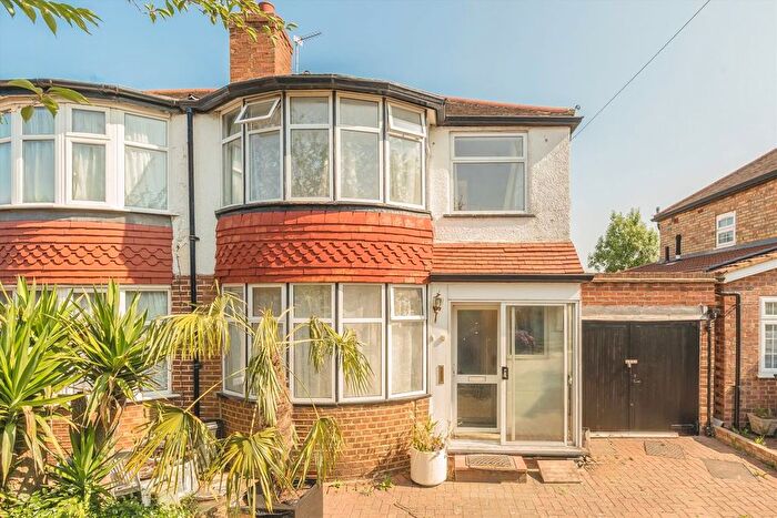 4 Bedroom Property To Rent In Conway Crescent, Perivale, UB6