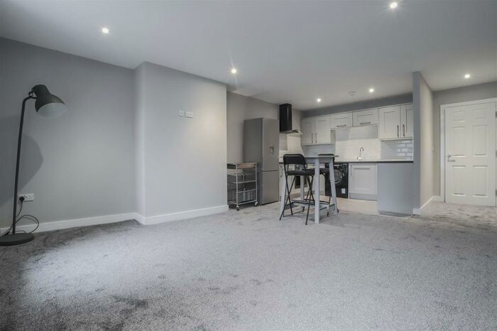 3 Bedroom House To Rent In Bank Street, Rawtenstall, Rossendale, BB4