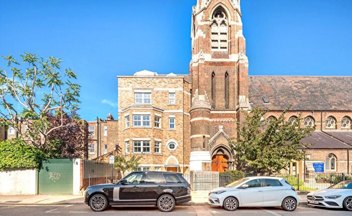 1 Bedroom Flat To Rent In Greyhound Road, West Kensington, W14