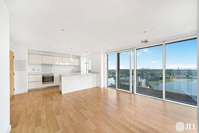 2 Bedroom Flat To Rent In Woodberry Grove, London, N4