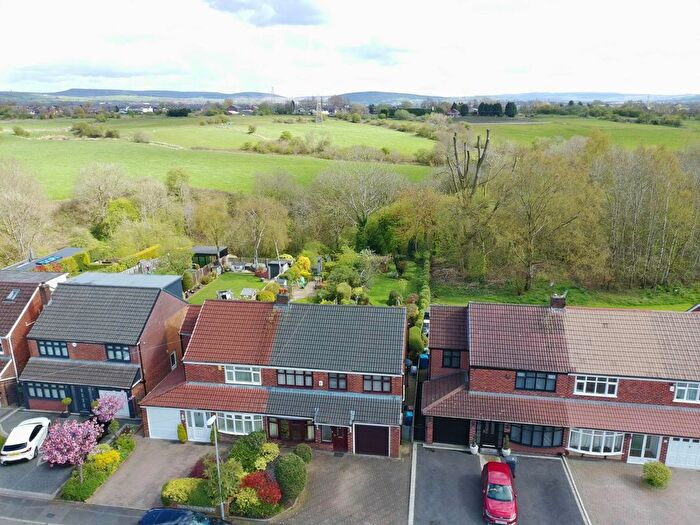 4 Bedroom Semi Detached House For Sale In Leicester Road, Failsworth, M35