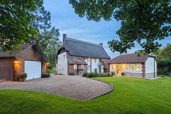 4 Bedroom Cottage For Sale In Thame Road, Chilton, HP18