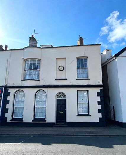1 Bedroom Flat For Sale In Brunswick Place, Dawlish, Devon, EX7