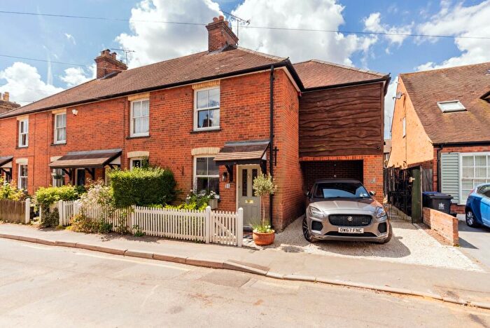 3 Bedroom Semi-Detached House For Sale In Lakes Lane, Beaconsfield, HP9