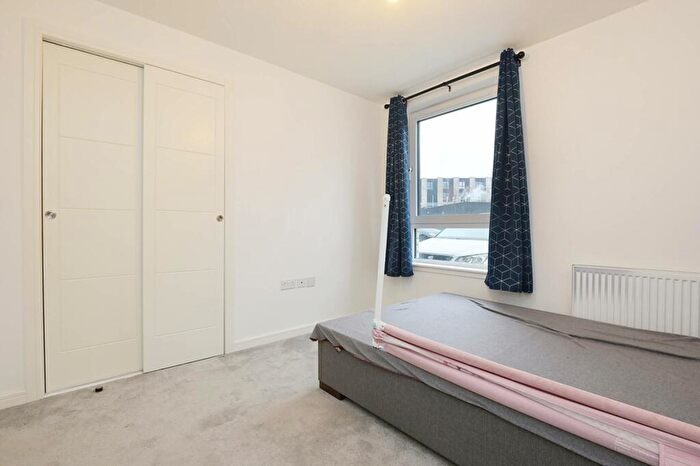 2 Bedroom Flat For Sale In Flat, Kingsburgh Crescent, Granton, Edinburgh, EH5