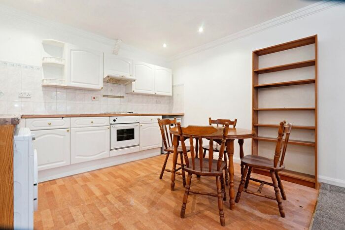1 Bedroom Flat To Rent In Lyttelton Road, London, E10