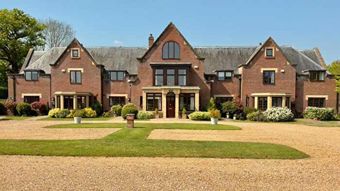4 Bedroom Mews For Sale In Lordings Road, Adversane, RH14