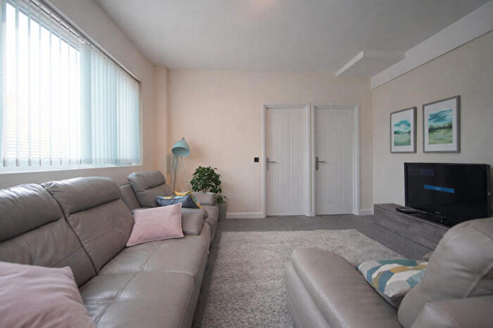 2 Bedroom Property To Rent In Leinster Avenue, BS4