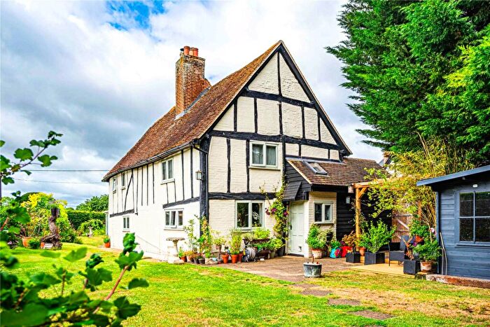 3 Bedroom Detached House For Sale In Brook Street, Edlesborough, Buckinghamshire, LU6