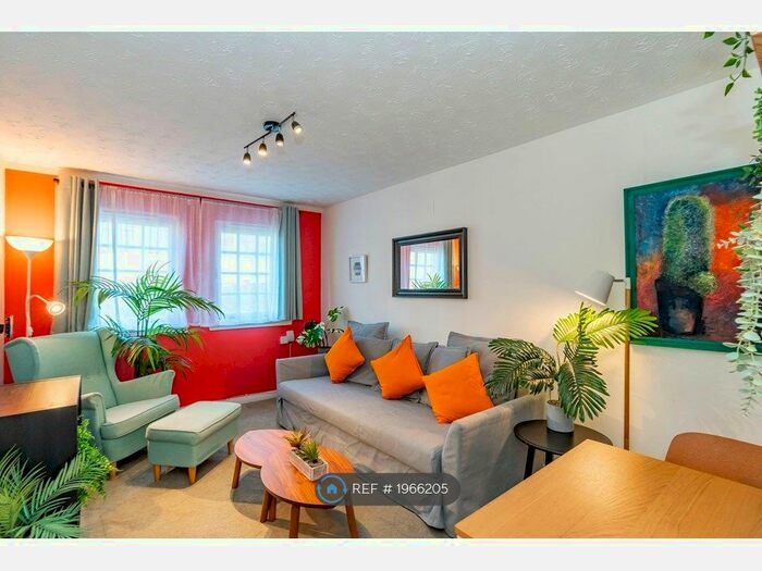 1 Bedroom Flat To Rent In Causewayside, Edinburgh, EH9