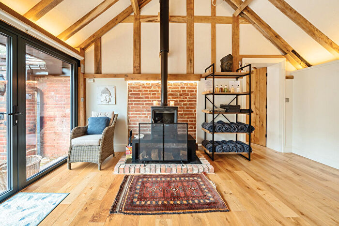 1 Bedroom Maisonette To Rent In Kerves Lane, Horsham, RH13