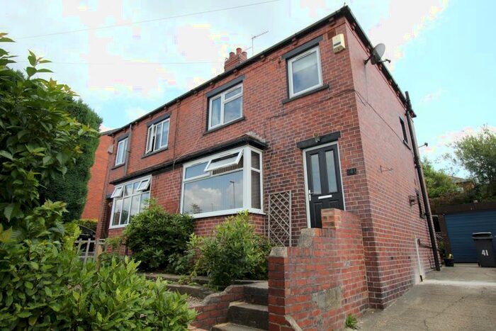 3 Bedroom Semi-Detached House To Rent In Woodside View, Burley, Leeds, LS4