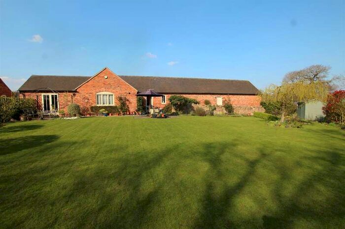 4 Bedroom Barn Conversion Character Property For Sale In Hill Farm, Etwall Road, Willington, DE65