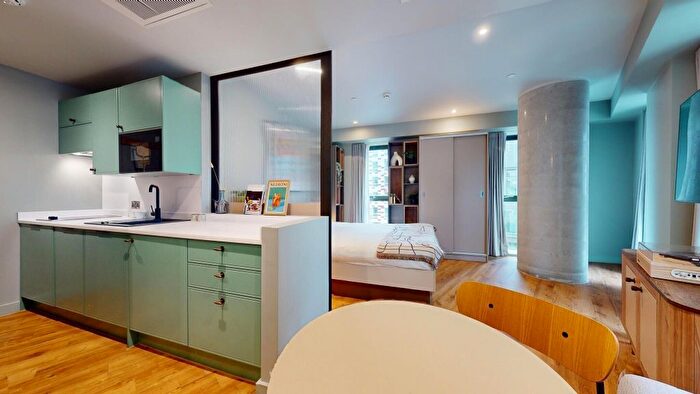 Studio To Rent In First Way, Wembley, HA9