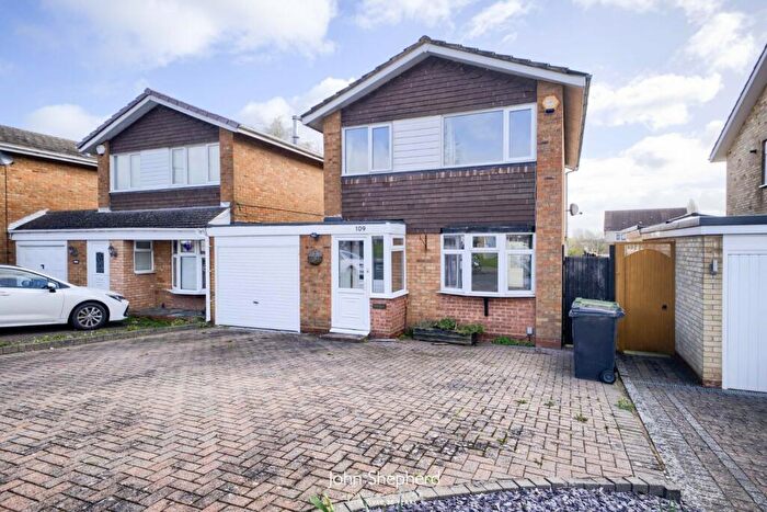 3 Bedroom Link Detached House To Rent In Myton Drive, Shirley, Solihull, B90