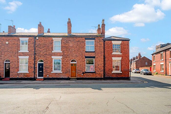 3 Bedroom Terraced House To Rent In Overleigh Road, Chester, CH4