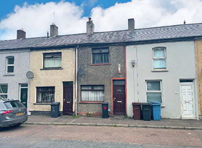 2 Bedroom Mid Terraced House For Sale In Bank Road, Larne, BT40