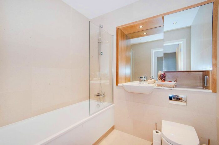 1 Bedroom Flat To Rent In Uxbridge Road, Ealing, London, W5