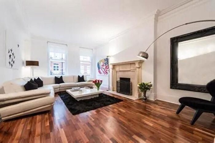 2 Bedroom Flat For Sale In Lincoln House, Basil Street, Knightsbridge, SW3