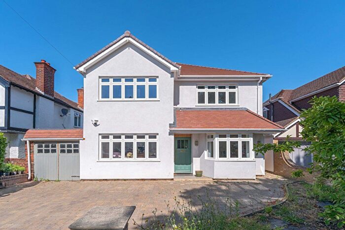 5 Bedroom Detached House For Sale In Darby Crescent, Sunbury-On-Thames, TW16