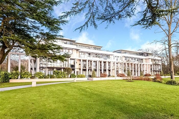 4 Bedroom Flat To Rent In Charters Road, Sunningdale, SL5