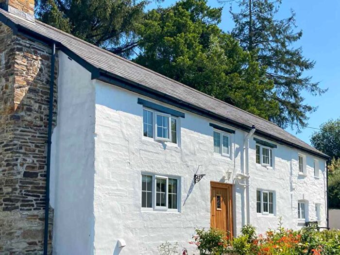 Farm House For Sale In Liskeard, Cornwall, PL14