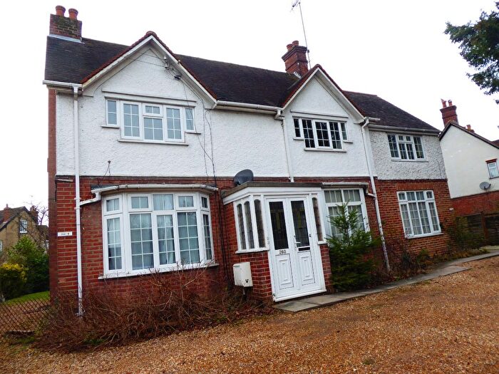 2 Bedroom Flat To Rent In Wokingham Road, Reading, Berkshire, RG6