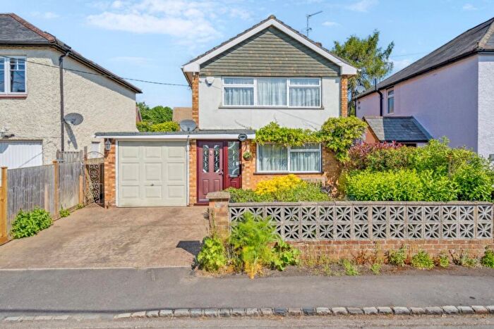 3 Bedroom Detached House For Sale In New Road, Prestwood, HP16