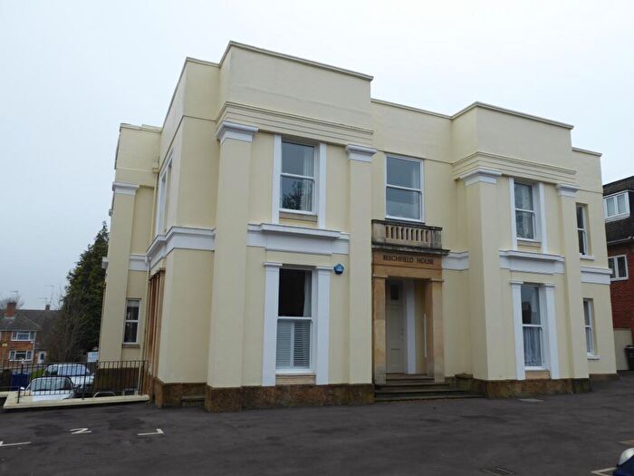 2 Bedroom Apartment To Rent In Beechfield House, OX16