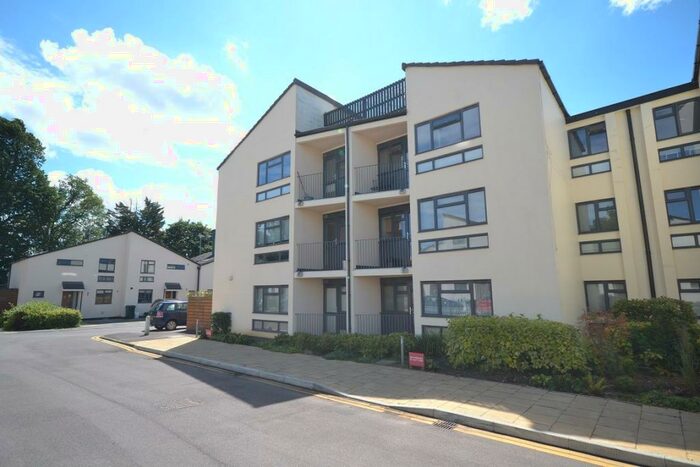 1 Bedroom Apartment To Rent In Field View, Caversham, Reading, RG4