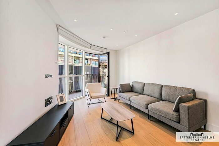 2 Bedroom Flat To Rent In Cascade Way, London, W12
