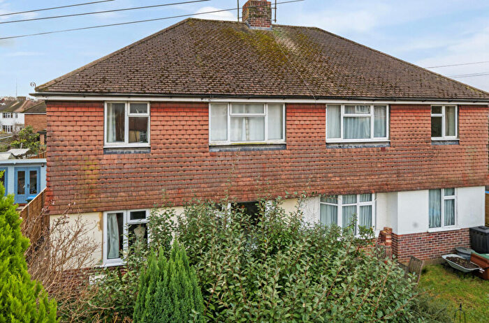 2 Bedroom Flat To Rent In Spencers Road, Horsham, RH12