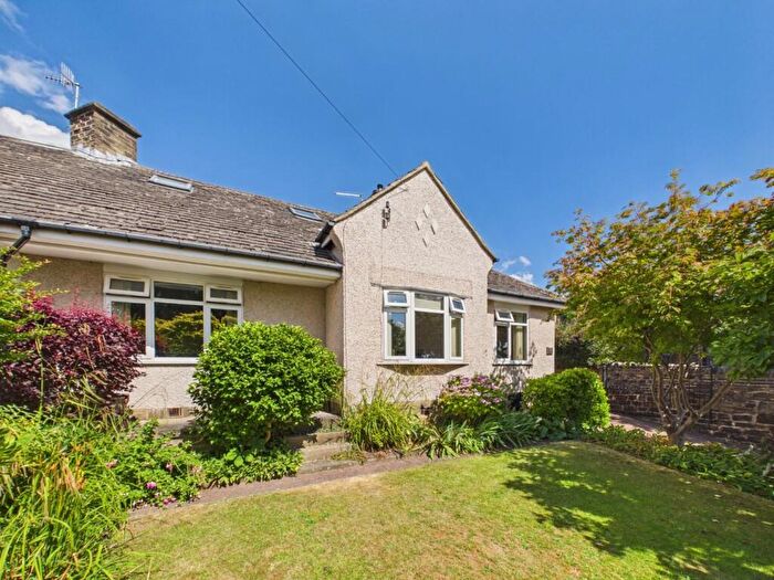 3 Bedroom Semi-Detached Bungalow For Sale In Priestthorpe Lane, Bingley, BD16