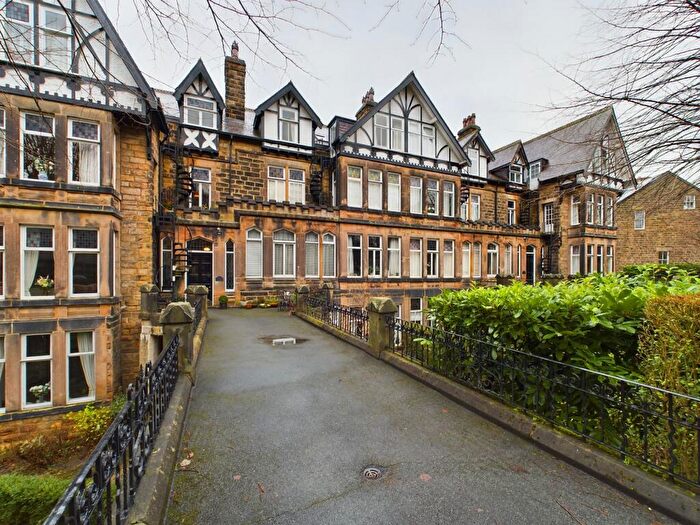 2 Bedroom Flat To Rent In Clarence Drive, Harrogate, HG1