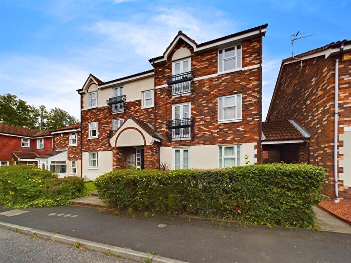 2 Bedroom Apartment To Rent In Birkdale, Whitley Bay, NE25