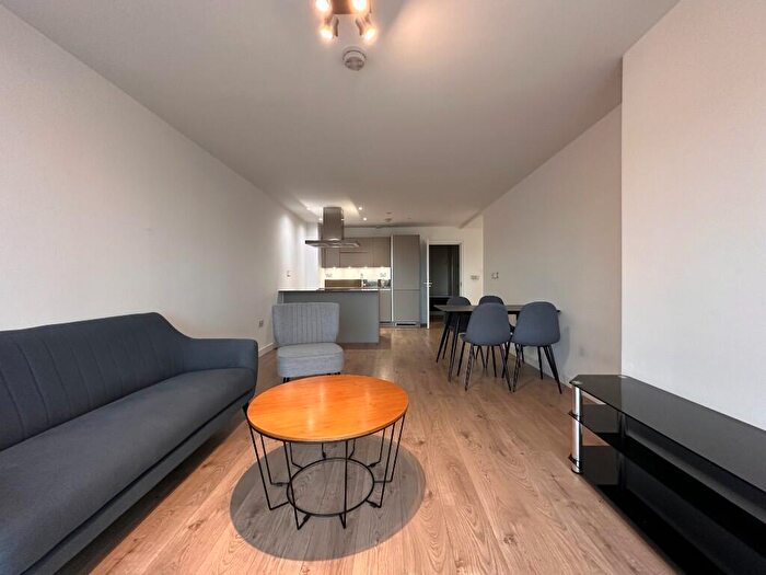 1 Bedroom Flat To Rent In Great Eastern Road, London, E15