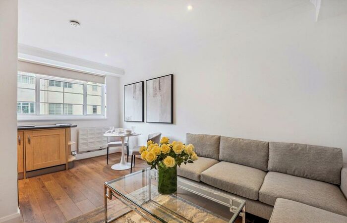 1 Bedroom Apartment To Rent In Gloucester Place, Marylebone, London, NW1