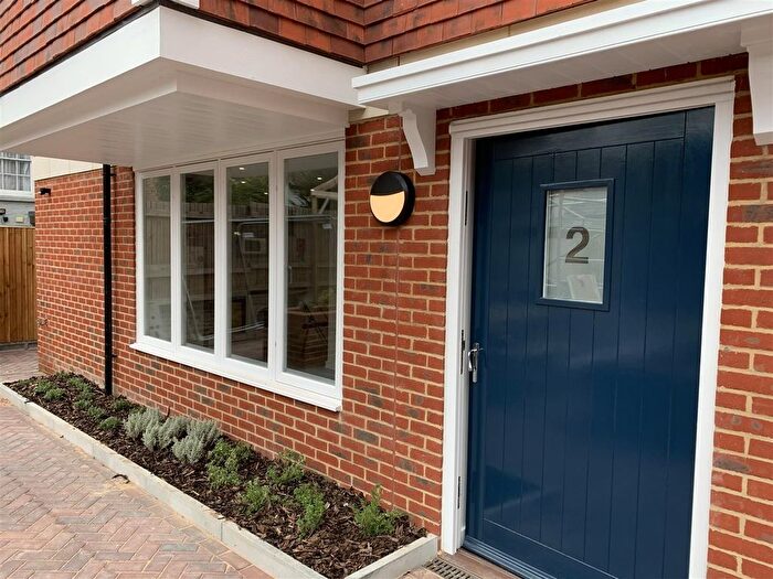 1 Bedroom Studio To Rent In Queningate Mews Havelock Street, Canterbury, CT1