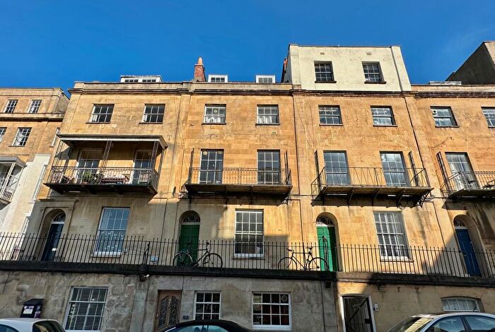 1 Bedroom Apartment To Rent In Royal York Crescent, Bristol, BS8